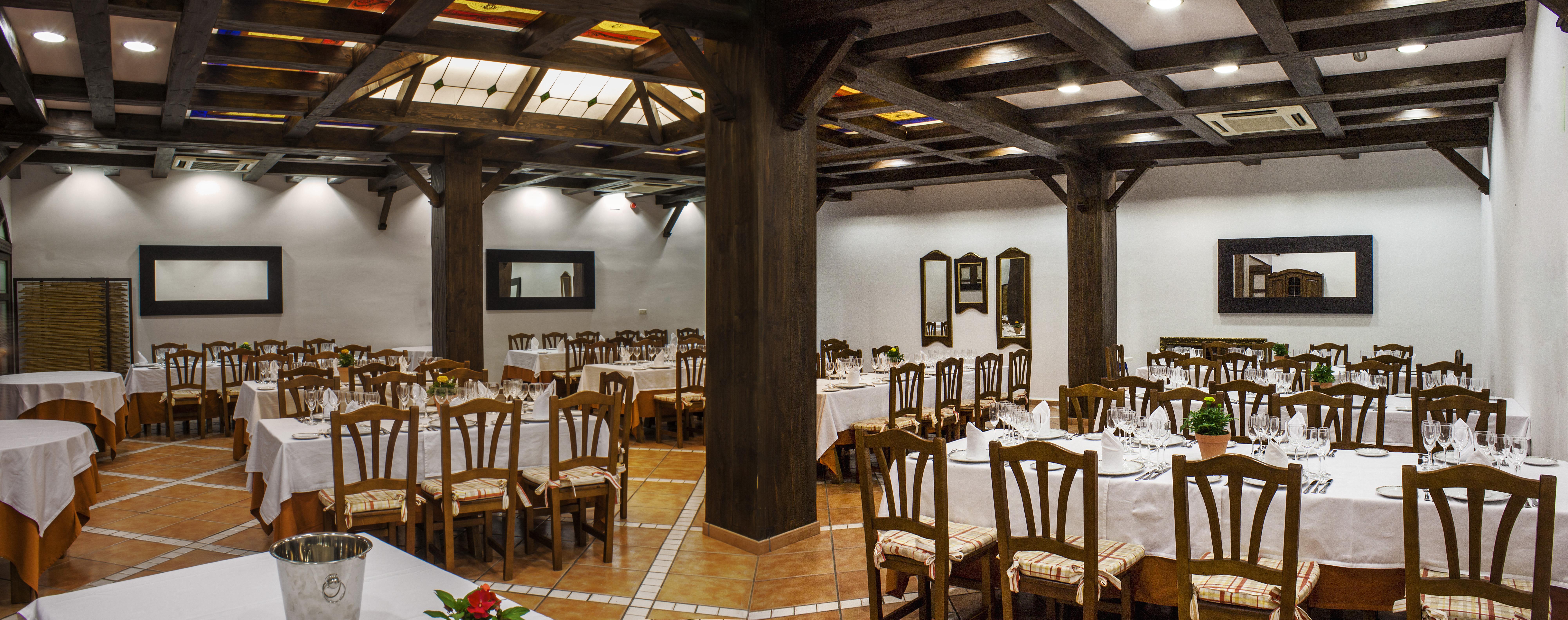 Albenzaire Asador Hotel 3*