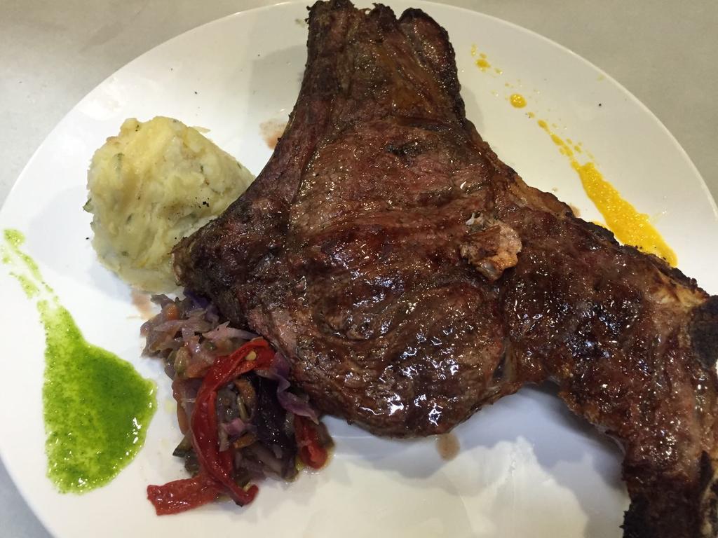 Albenzaire Asador 3*